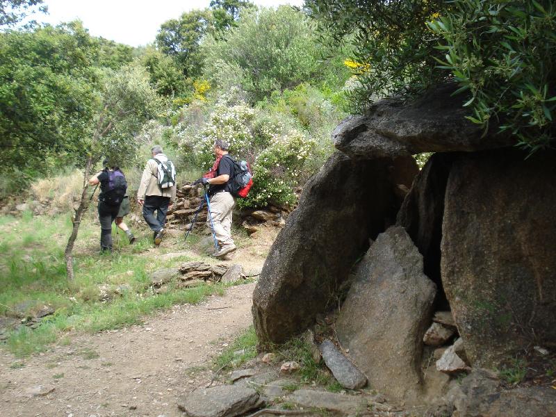 Passant pel Dolmen de la Vinya del Rei