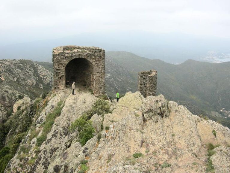 En Jose i en Jordi al Castell de Sant Salvador de Verdera