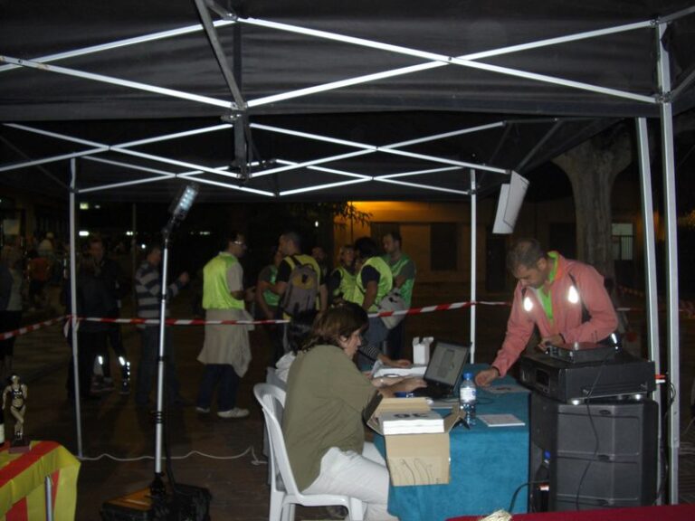 Moments abans de la cursa nocturna