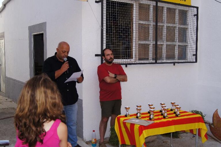 lectura del missatge de la flama 2012 per pert de carles ventura