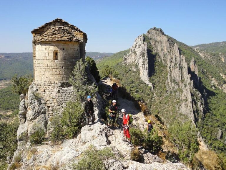 Arribant a l'ermita de la pertusa