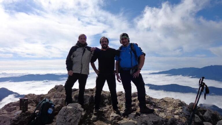 foto al cim de penyes altes