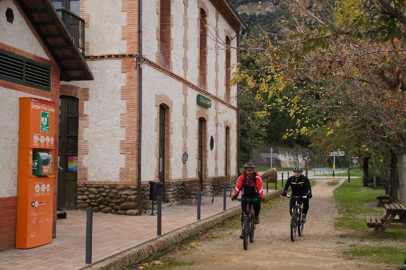 passant per la estacio de El Pasteral