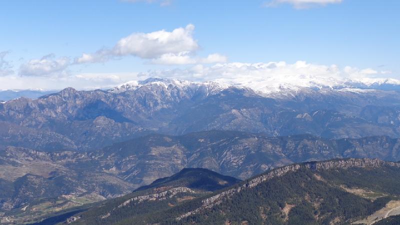 panoramica amb el Moixero, les Penyes Altes, Tossa de Alp i Puigmals