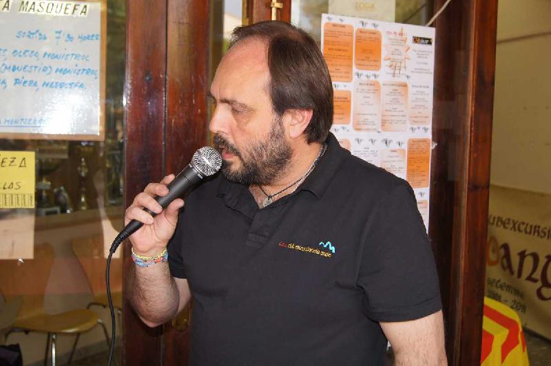 Organitzacio donant instruccions de les bases