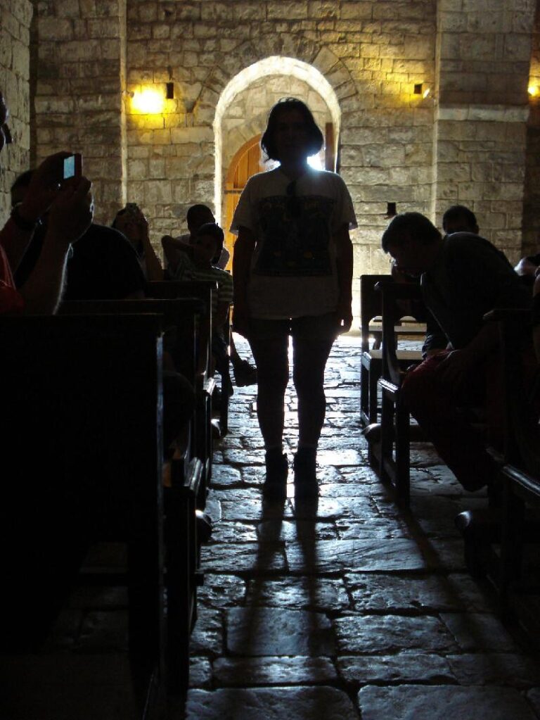 esperant alguna cosa