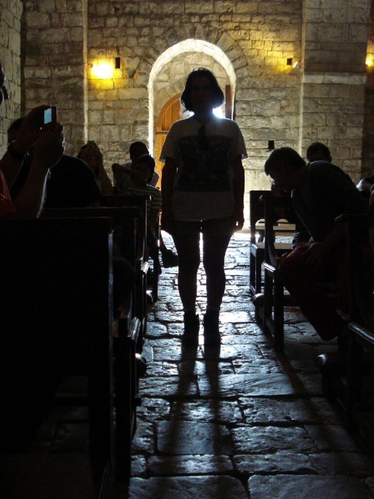 esperant alguna cosa