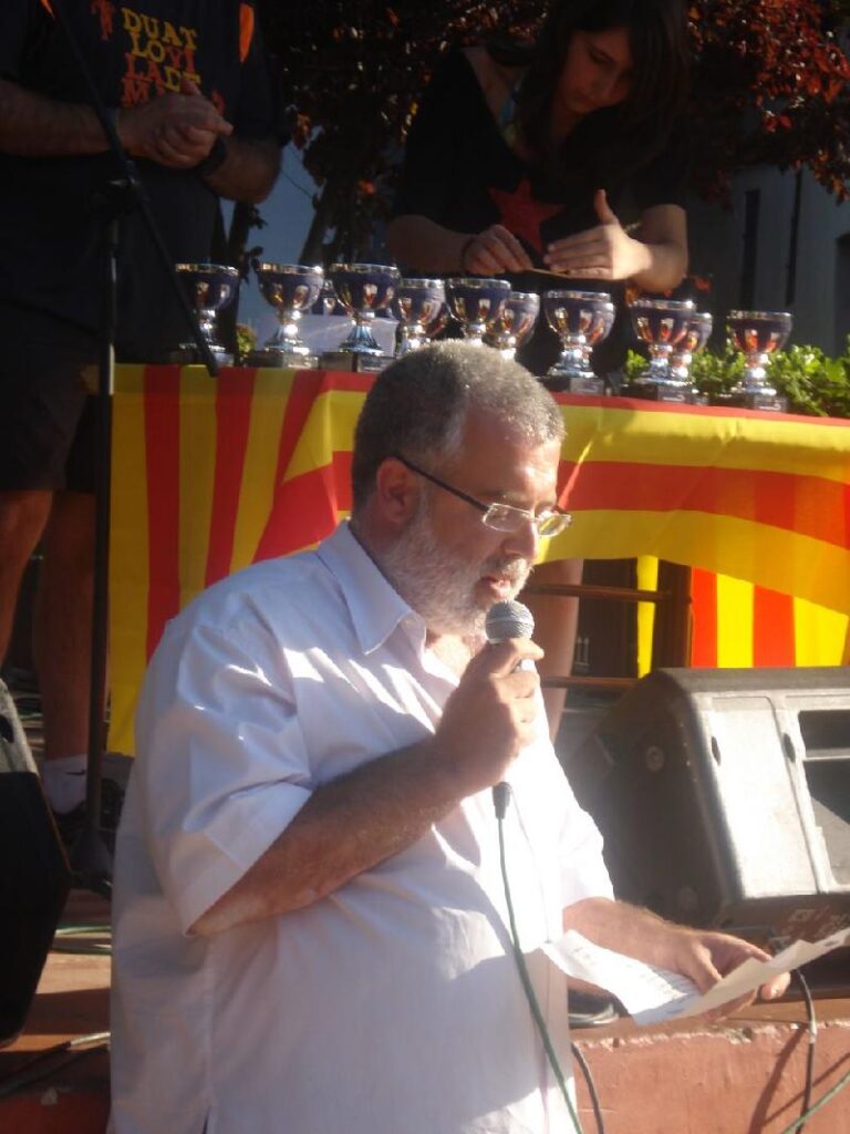 Lectura del Missatge de la Flama per l'Alcalde