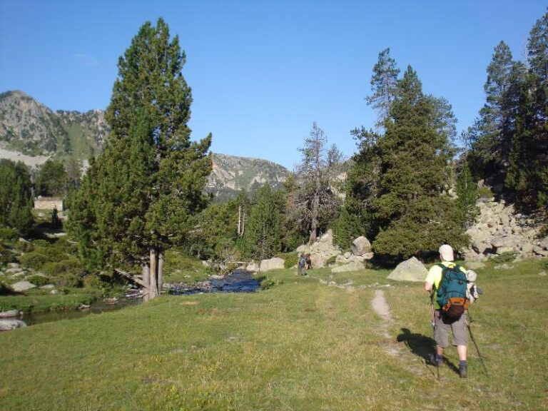 Seguint el Riu Madriu