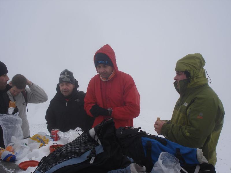 Esmorzant al Matagalls