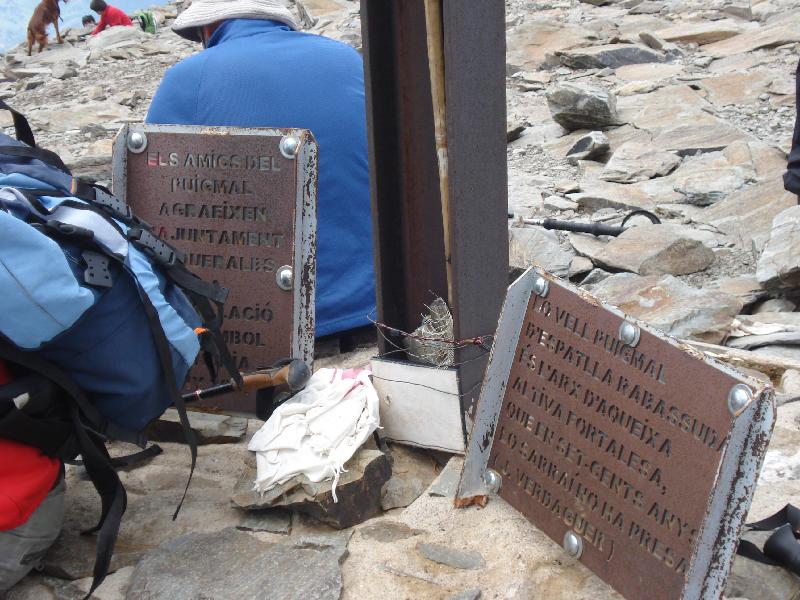 Inscrpcio sota la creu