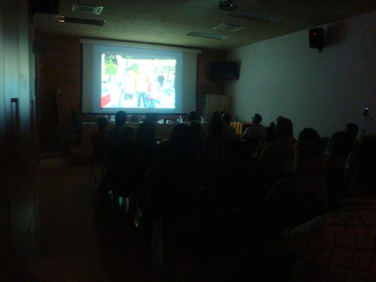 Projeccio al acte commemoratiu