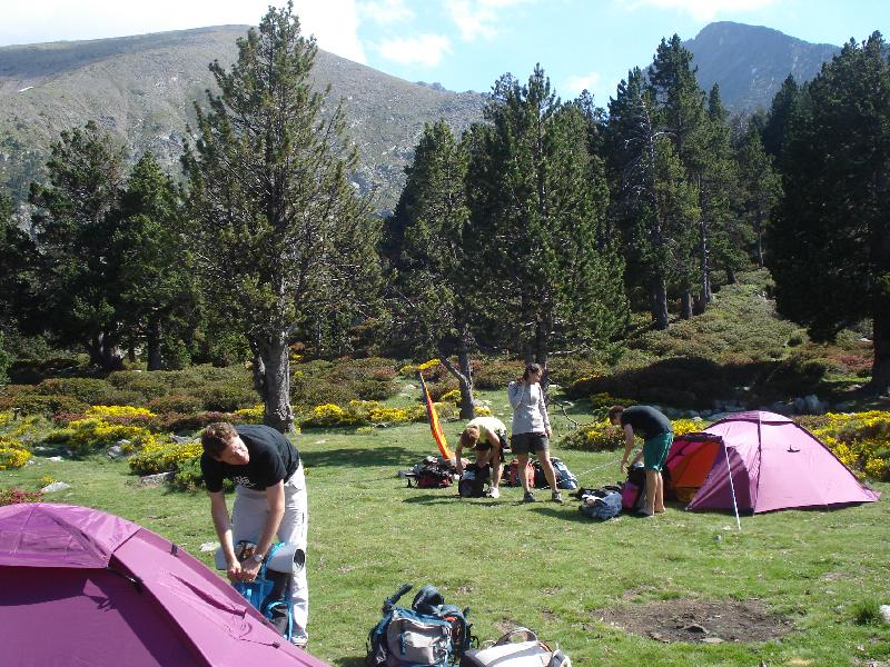 acampats a cortalets sota el canigo