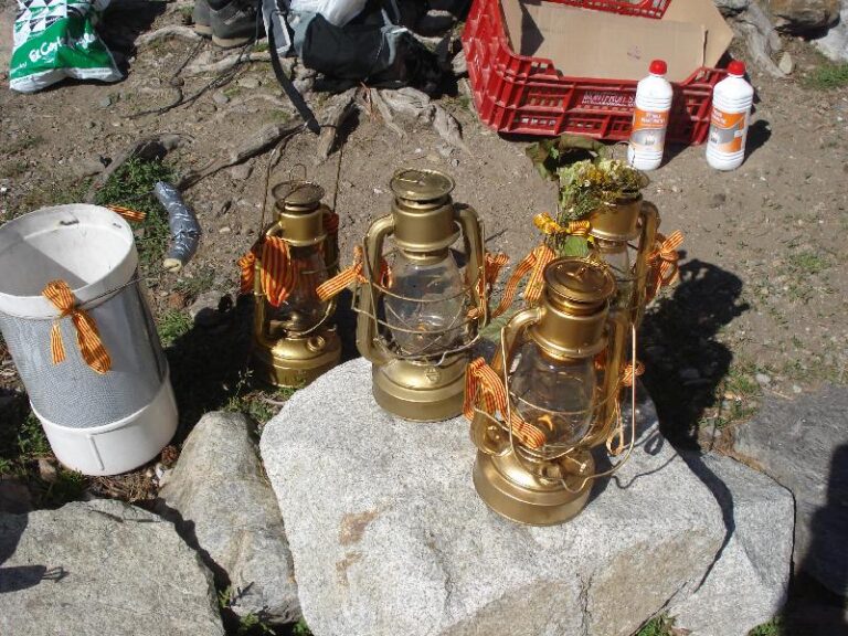 la flama vella arriba a cortalets