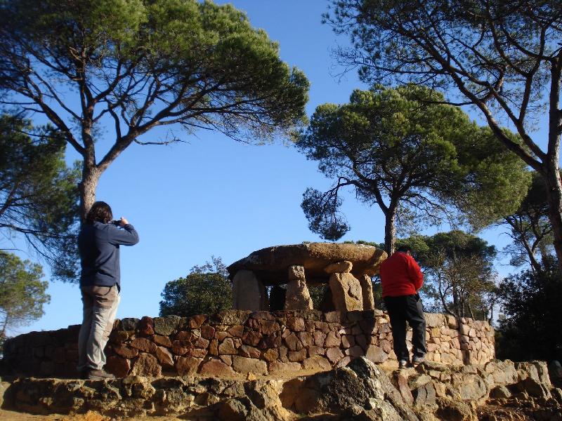 Arribant al Dolmen