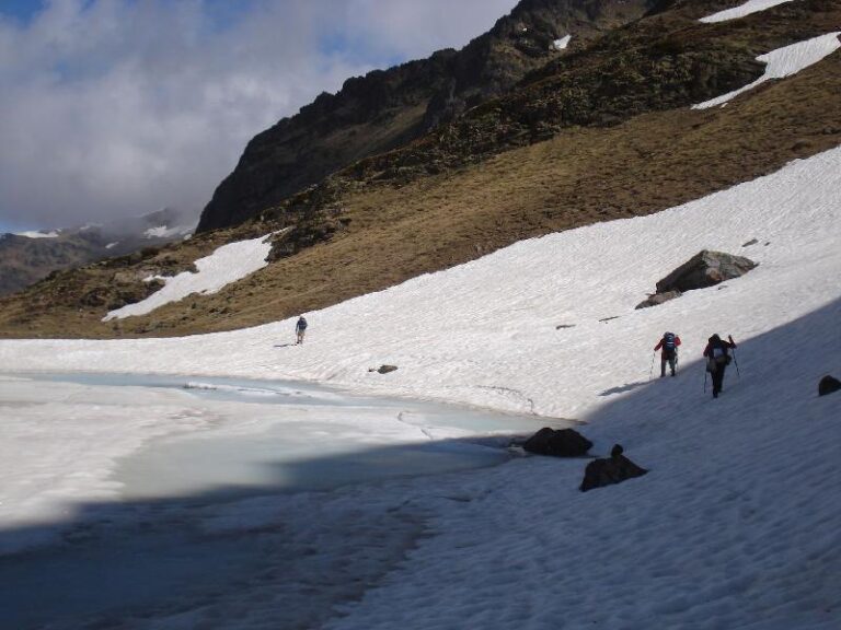 Bordejant Estany de Baiau