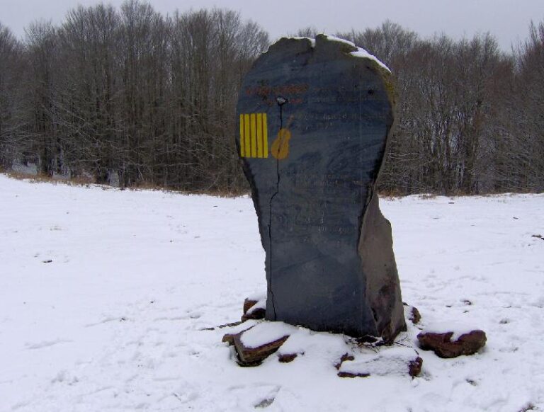 Monument a Pau Casals al Coll Pregon