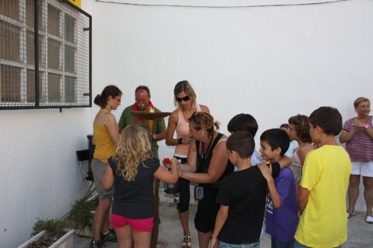 Lliurament del Foc als responsables de Pla de l'Estany