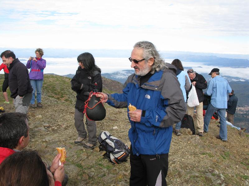 Passant la bota tot esmorzant