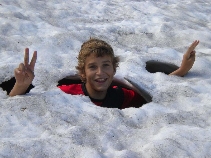 David jugant a la glacera